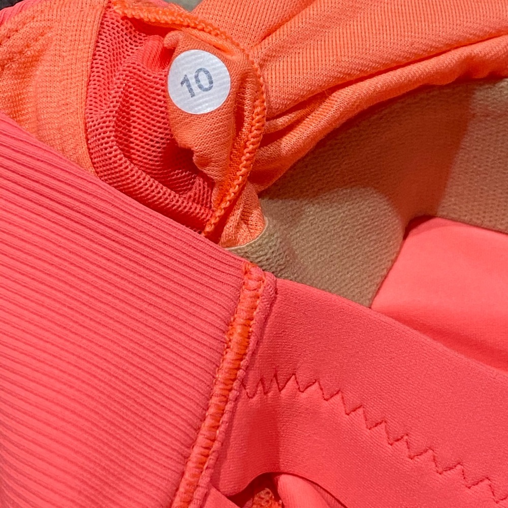 Lululemon tank - Picture 5 of 5